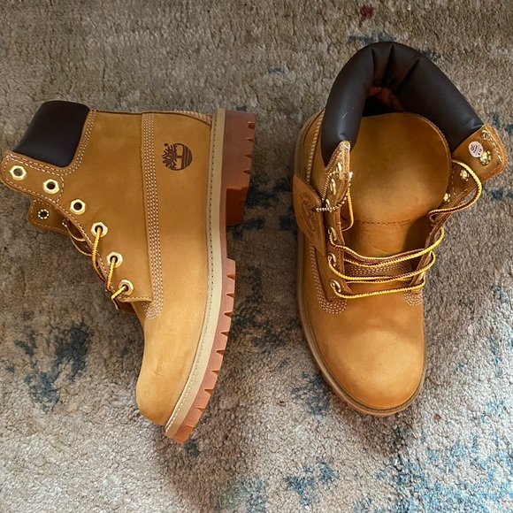 Timbs - Picture 2 of 6